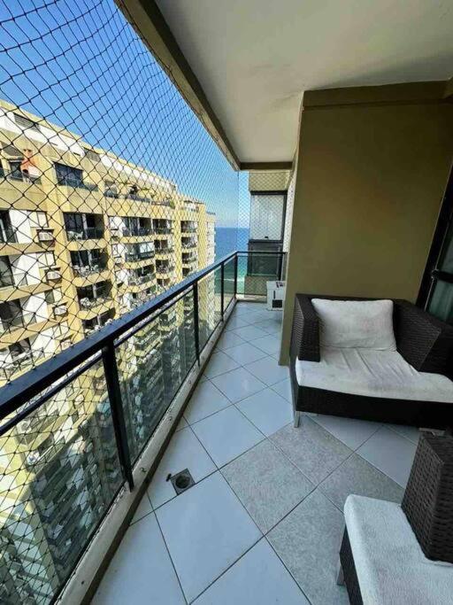 Barrabella - Cobertura 2 Quartos Duplex - 1414 Apartamento